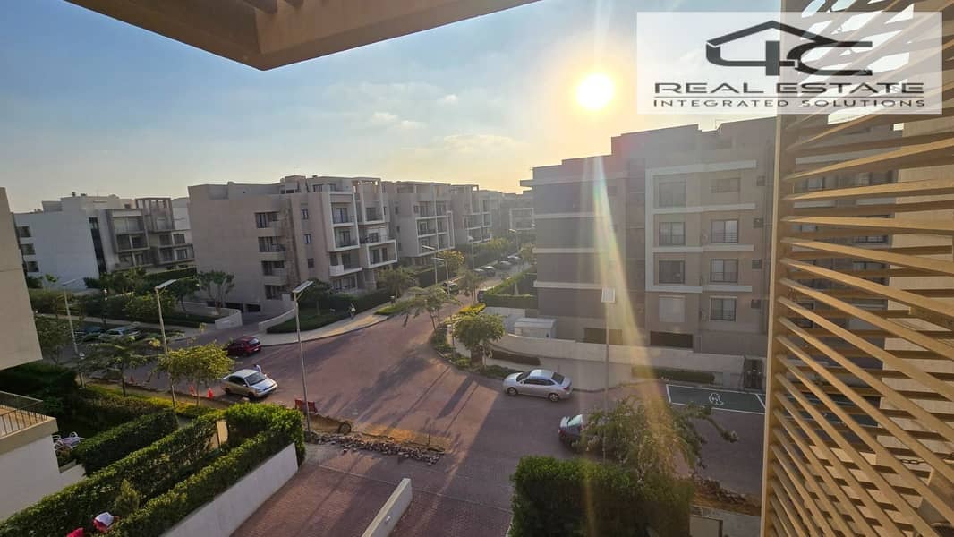 5 WhatsApp Image 2025-12-18 at 16.31. 49 (1). jpeg