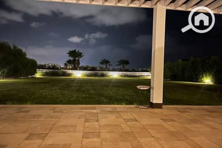 توين هاوس 6 غرف نوم للبيع في 6 أكتوبر، الجيزة - FB_IMG_1744108802572_900x600. jpg