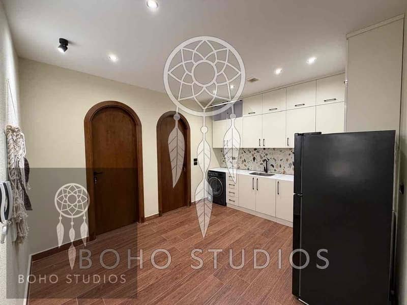 11 c88f7b0e-70dc-451e-9da3-966a884d1ef0. jpg