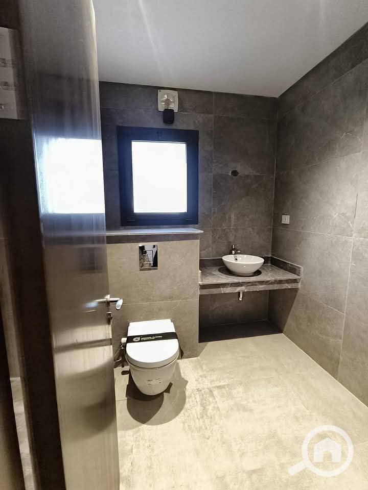 9 FB_IMG_1739268576947. jpg