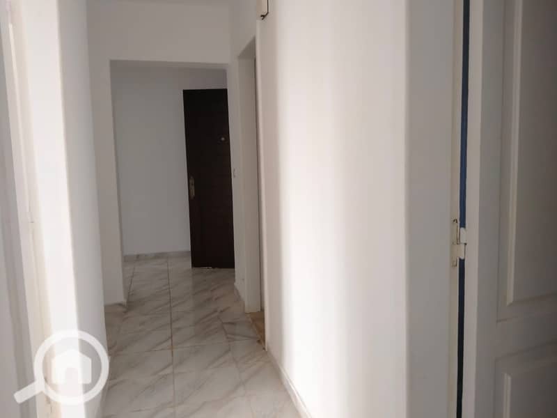 24 93efb8fe-9655-4326-839b-eeab081a9231. jpg