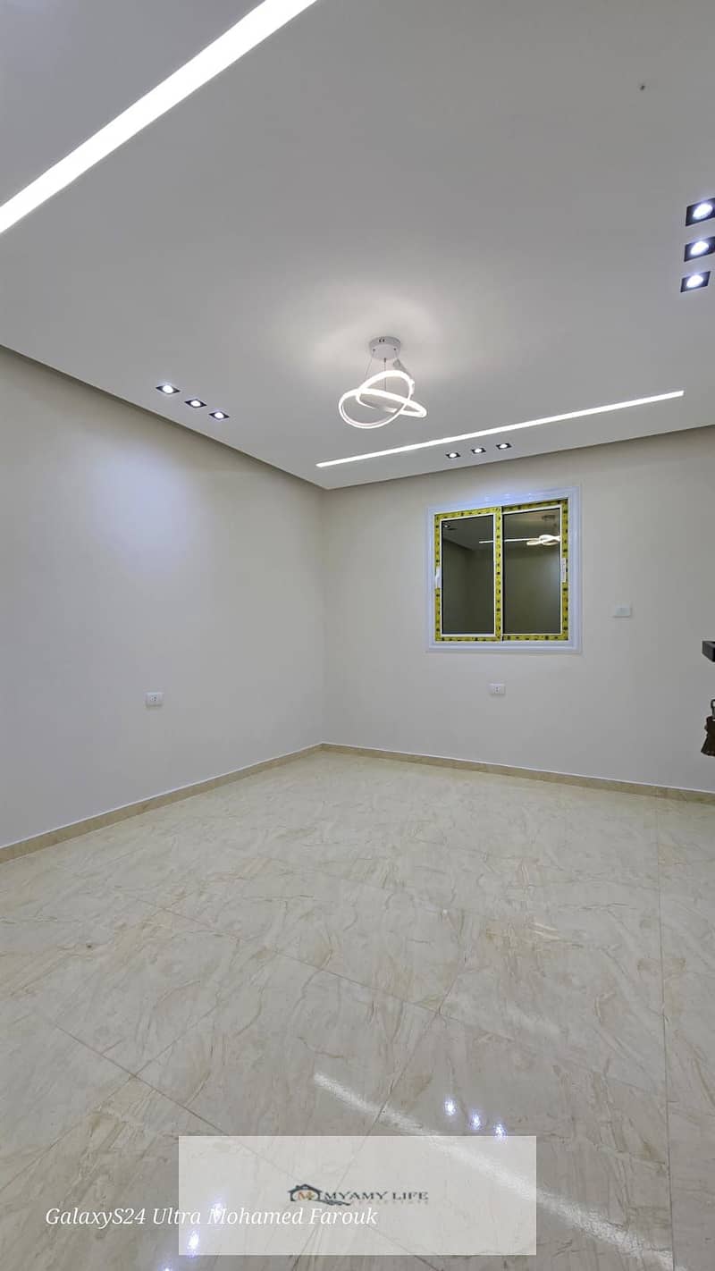 10 WhatsApp Image 2025-12-04 at 11.46. 11 AM (2). jpeg