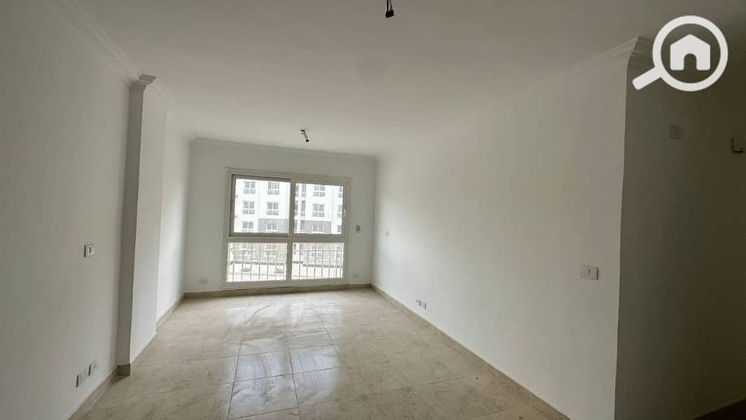 4 34597a06-02d1-4c6c-84cd-e50d691d9870. jpg