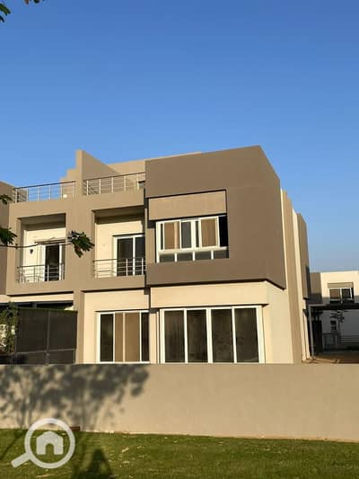 3 Bedroom Townhouse for Sale in Sheikh Zayed, Giza - WhatsApp Image 2025-03-13 at 1.12. 34 PM. jpeg