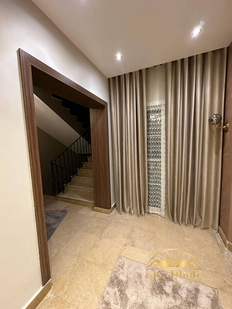 7 d26db3aa-445e-4c95-bd92-ea68ebb40188. jpg