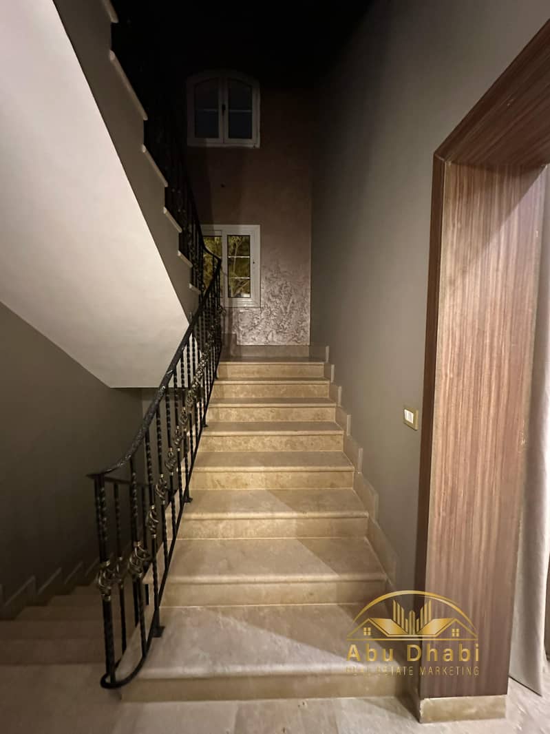 23 12fd0ad9-fb60-472c-92a4-1e504dae8e41. jpg