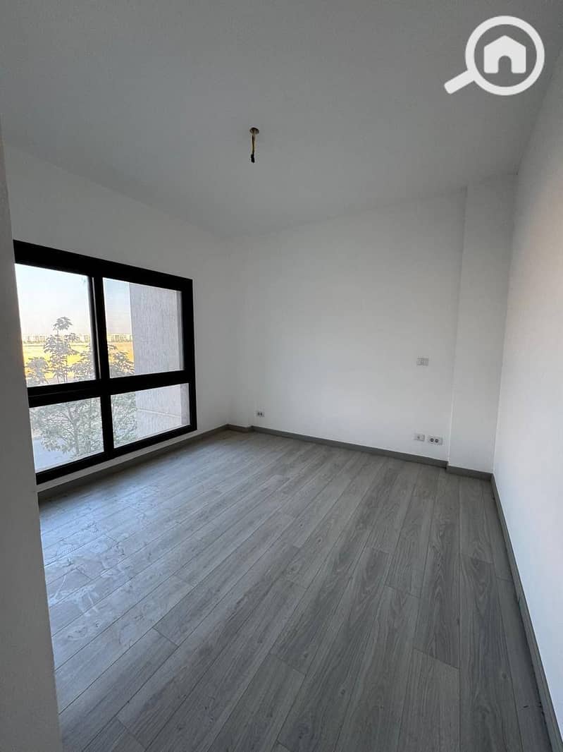 8 518393439_1453442035733107_5245265854696353933_n. jpg