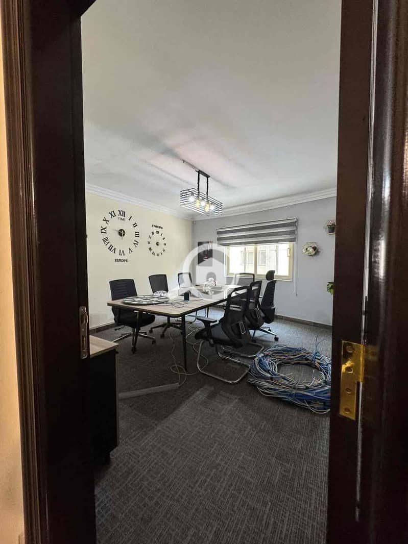 8 5f5e613f-f182-49ea-96a3-fc4d9a2dba91. jpg