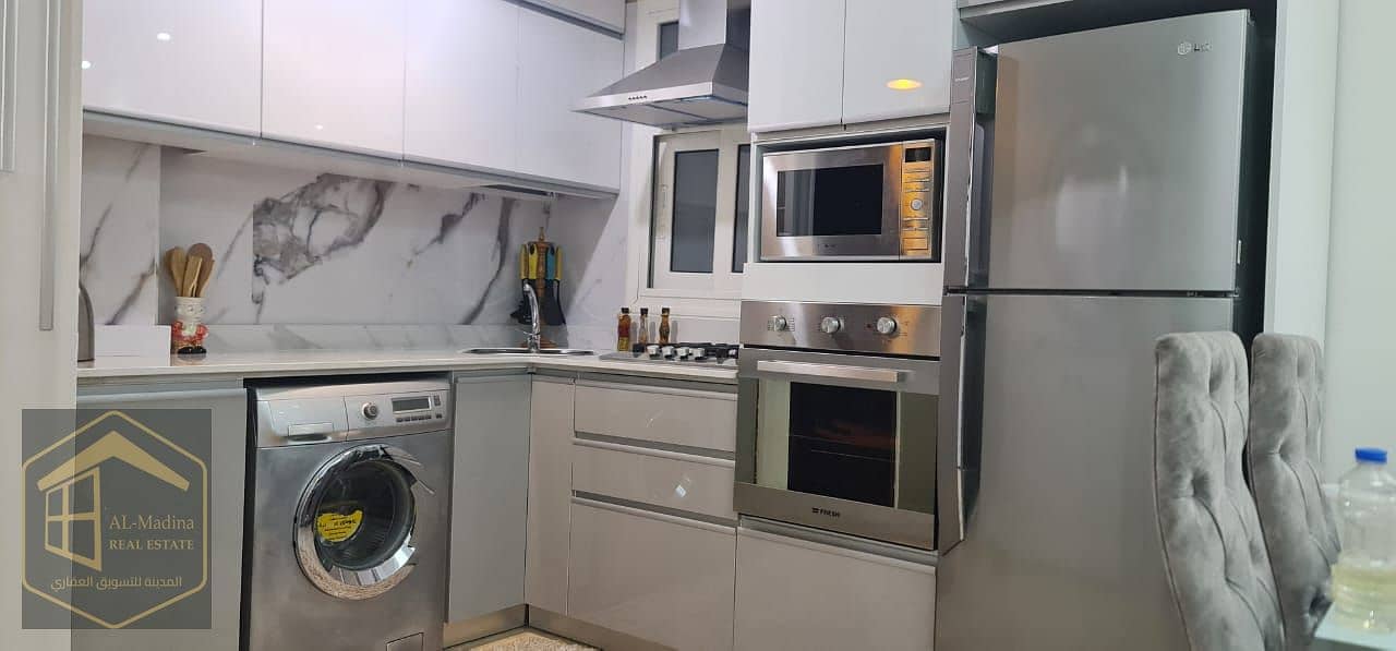 4 23a9713d-8855-4f98-816f-ec33dd77b4a2. jpg