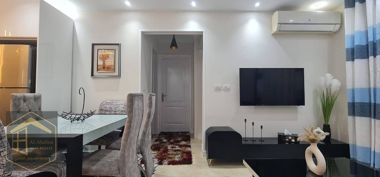 6 4b6341c0-53ab-4143-8d68-cefa5fe799fa. jpg