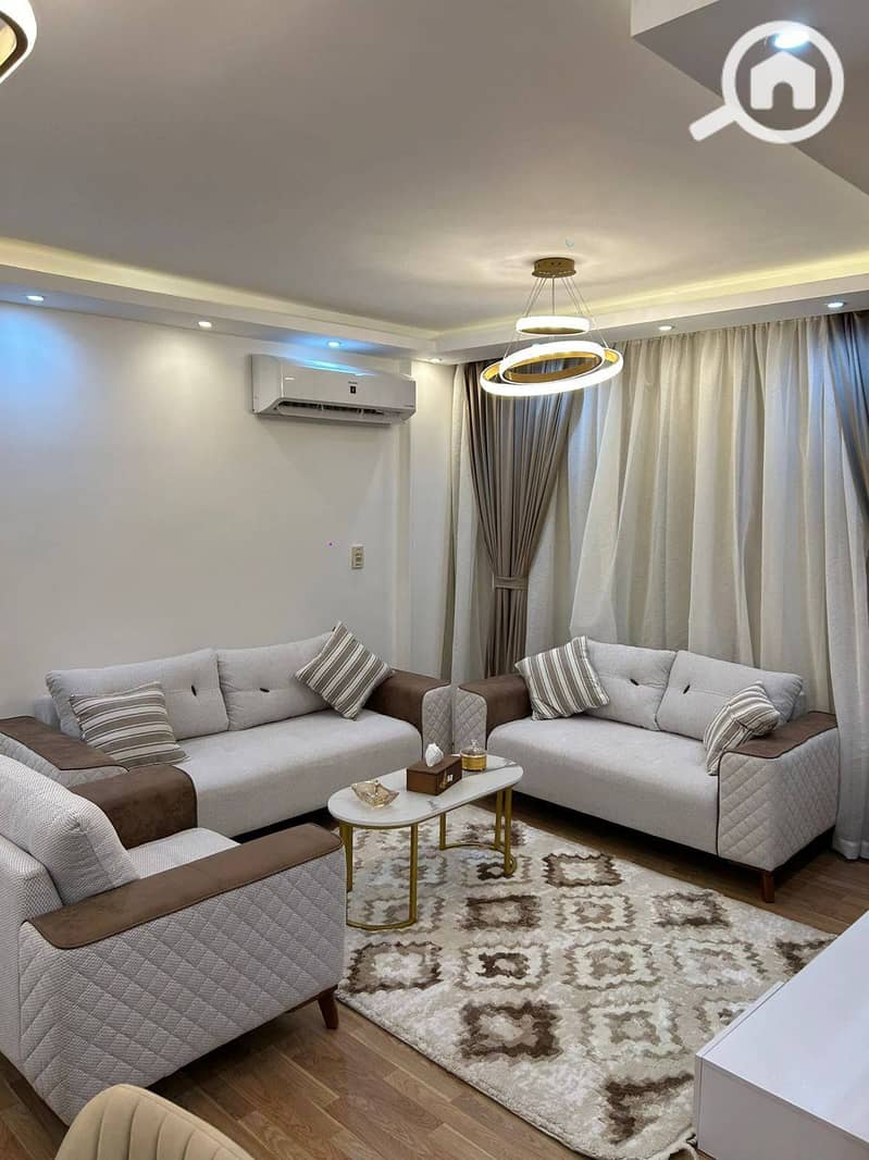 9 600143501_1577560649987911_4292287812550262590_n. jpg