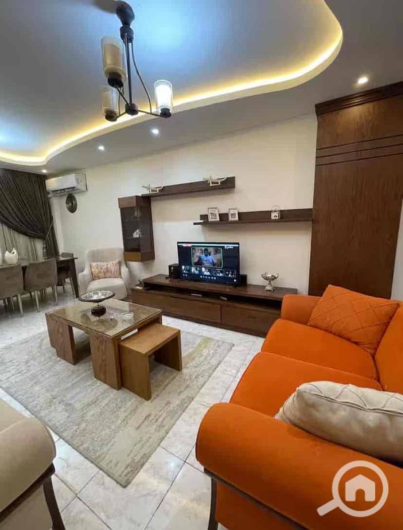 4 caaa07e8-bcd7-490a-9941-844d97e7b9c0. jpg