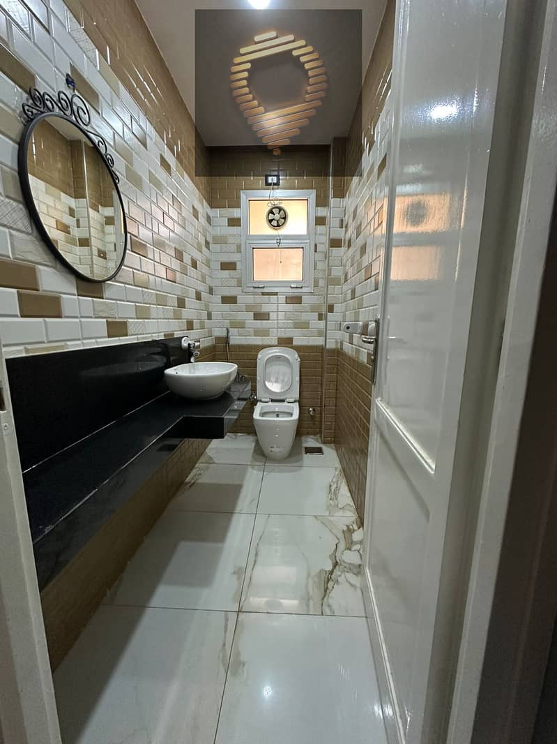 5 WhatsApp Image 2025-11-26 at 16.31. 40_588162da. jpg