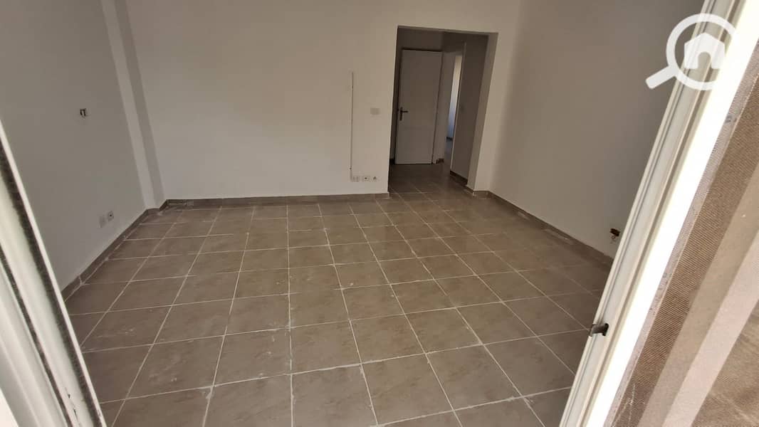 9 17ad6cc1-4a3f-4bae-88fa-3feb0fa9abf4. jpg