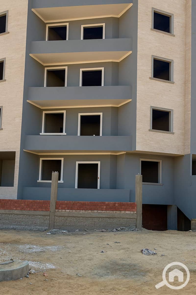 12 WhatsApp Image 2025-12-16 at 00.16. 16_64283565. jpg