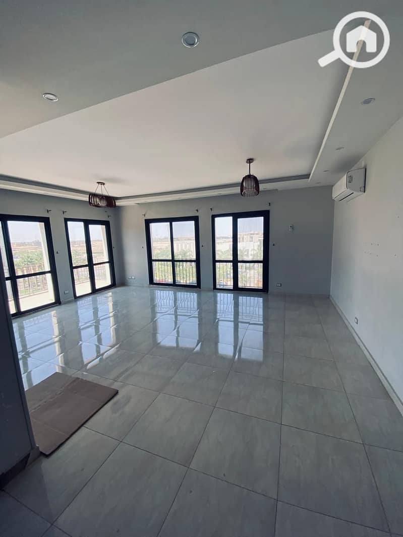 3 1f676d9a-7c2a-485d-bbfa-8c575a80864d. jpg