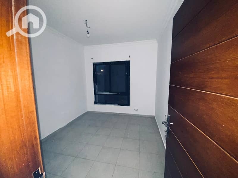 6 43b5fa3a-1044-4ca9-bee4-29441aea194b. jpg