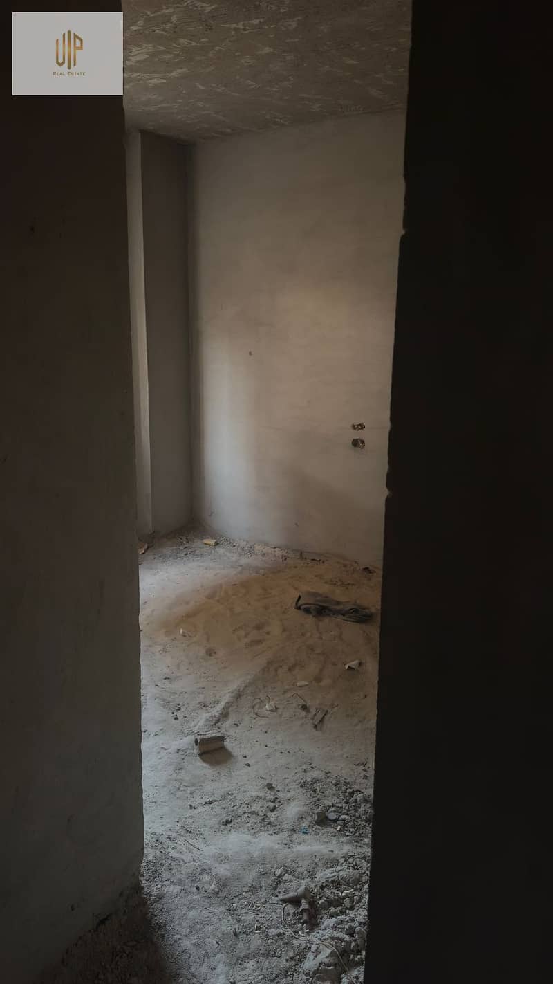 5 WhatsApp Image 2025-12-18 at 8.31. 43 PM (1). jpeg