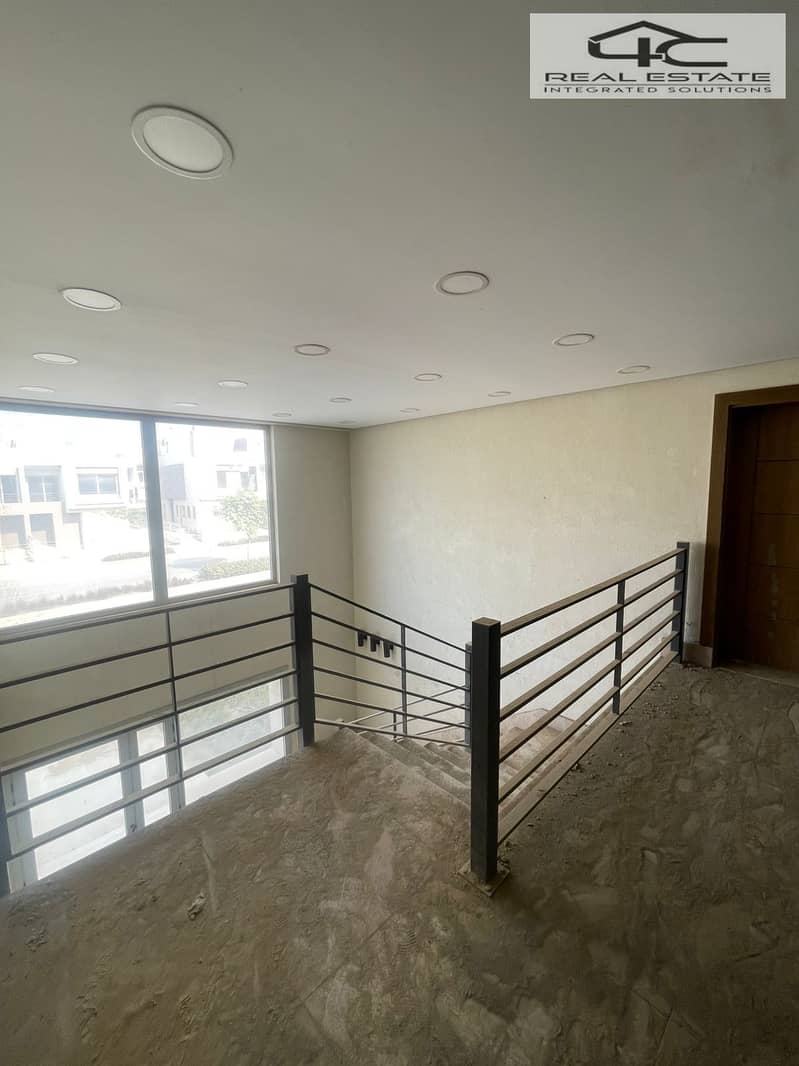 4 WhatsApp Image 2025-11-06 at 2.57. 40 PM - Copy. jpeg