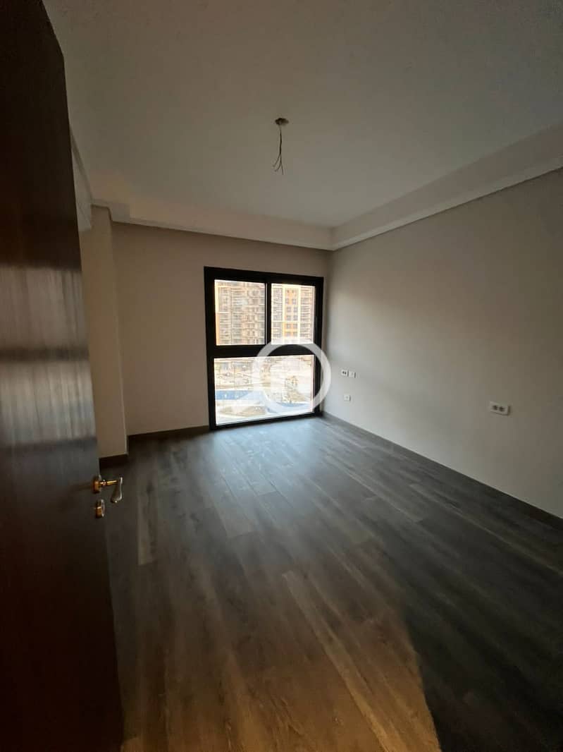 6 09ae9dbf-22ff-4bea-843f-f11c76afd985. jpg