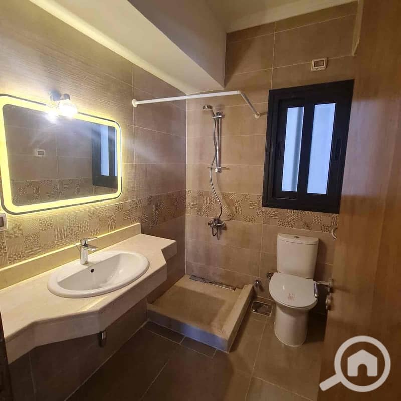 5 ec6efa38-3362-4a75-b734-876cba71ea80. jpg