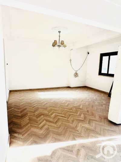 مکتب  للايجار في كفر عبدو، الإسكندرية - WhatsApp Image 2025-12-20 at 1.37. 47 PM. jpeg