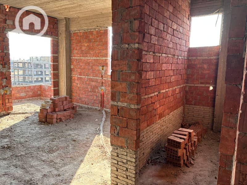 8 WhatsApp Image 2025-12-18 at 00.36. 17_15729247. jpg