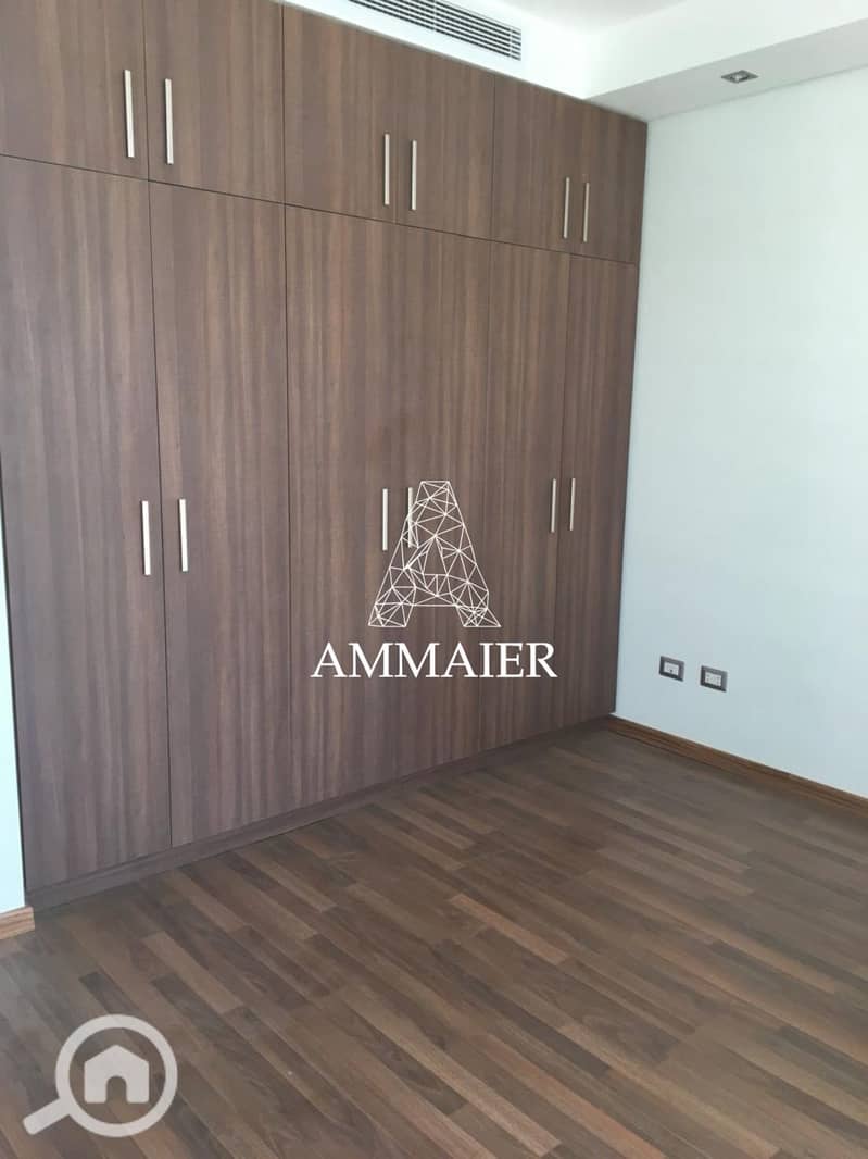 6 4eebc6ea-6b17-4683-91ad-29e979d37a83. jpg