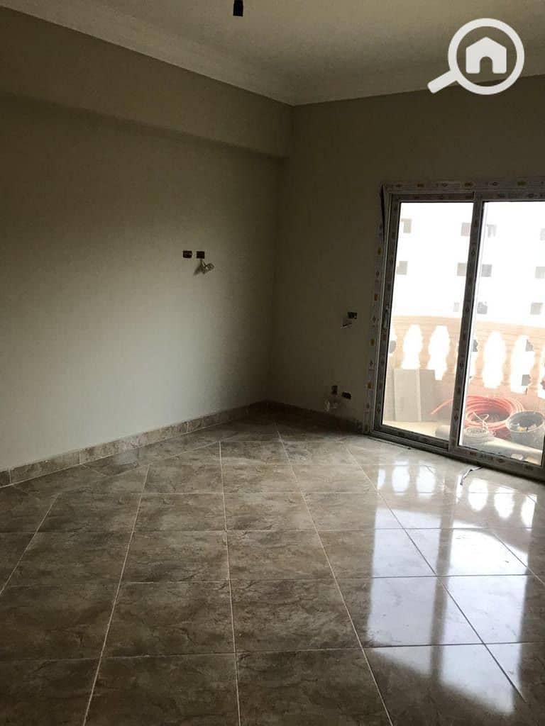 2 e9a6ebf6-4d9e-4849-9adc-f830eef9cbe9. jpeg