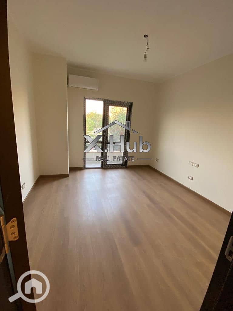 2 394b9f03-56b3-40ec-9b07-d5c76ba9c10e. jpg