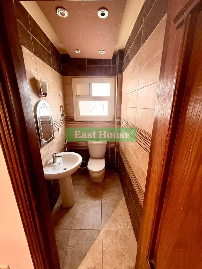 7 08f579b9-cb2c-4224-85b4-aec764d9c695. jpg