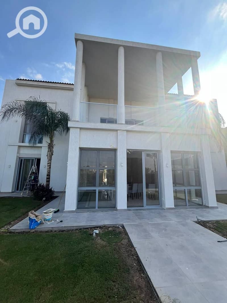 2 e2251c0c-0b51-4ae3-9ca6-6df69f3129e1. jpg