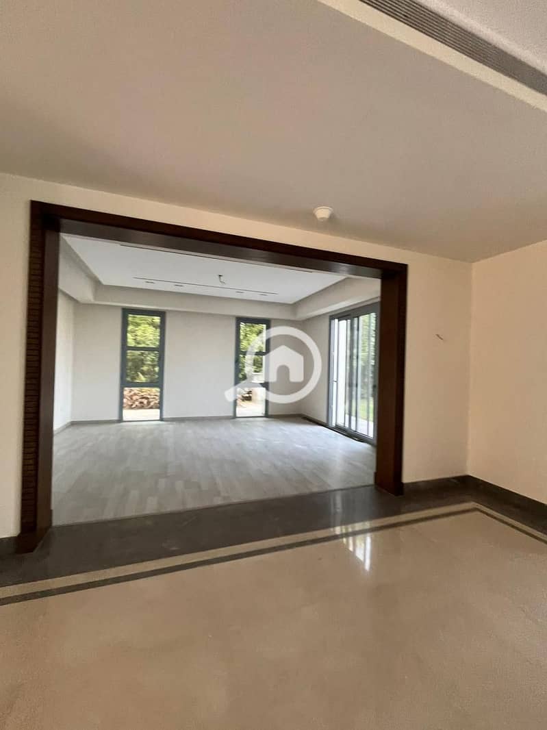 5 564f4c26-661a-46c9-adb7-592216c7e417. jpg