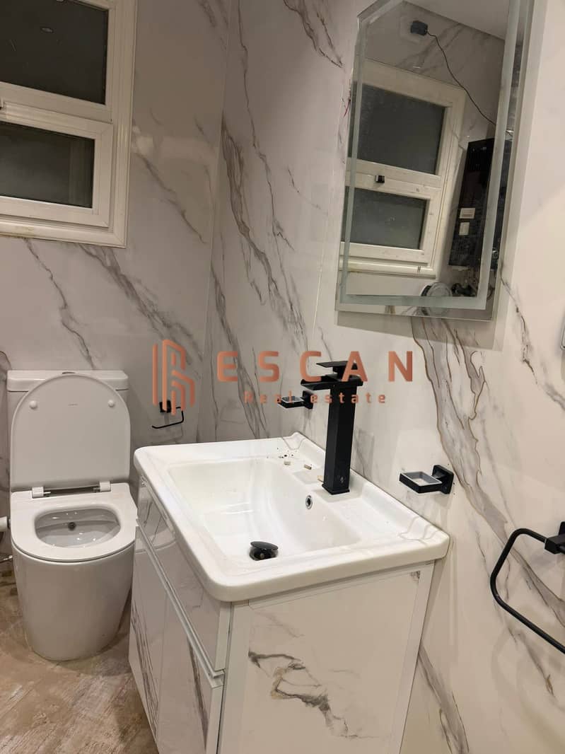 13 598520325_1925794435011985_385562622589096799_n. jpg