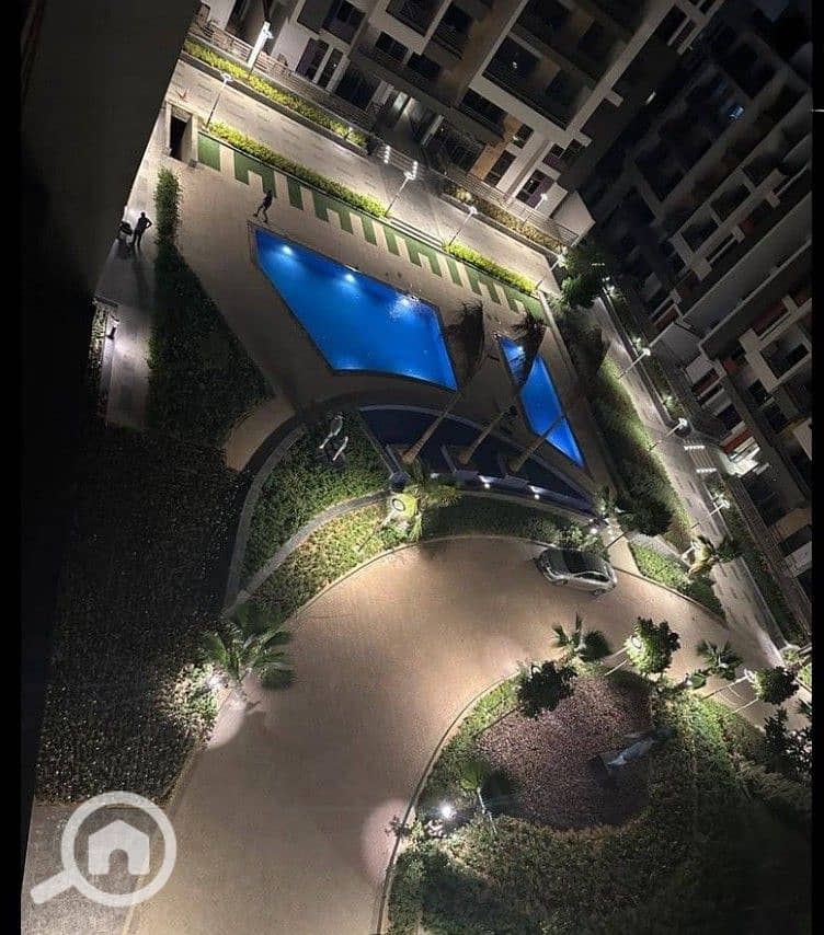 9 b7665f1c34ea435d9f45fee69ee63d96. jpg