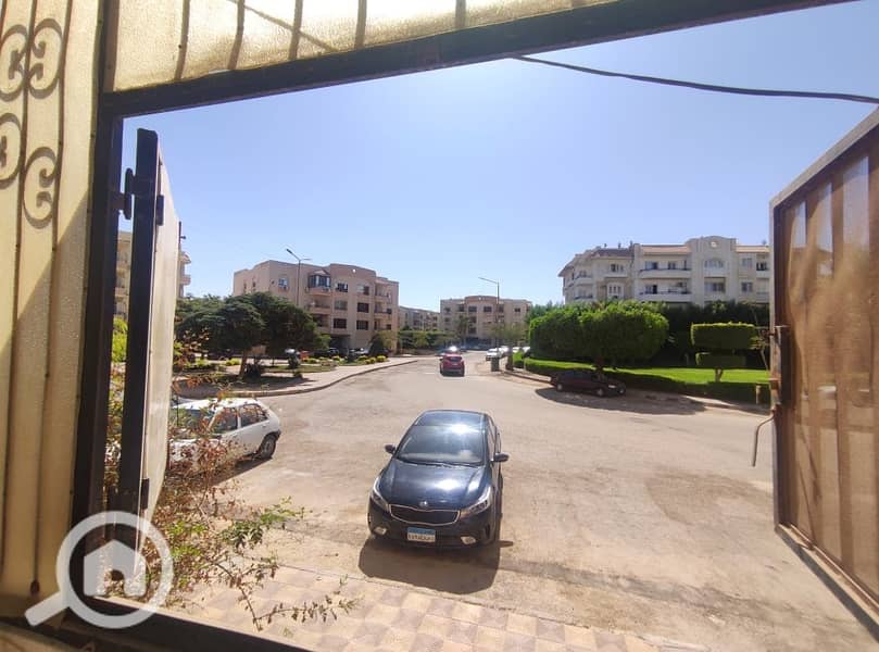 14 883e1a55-6190-424c-b517-db63374f385e. jpeg