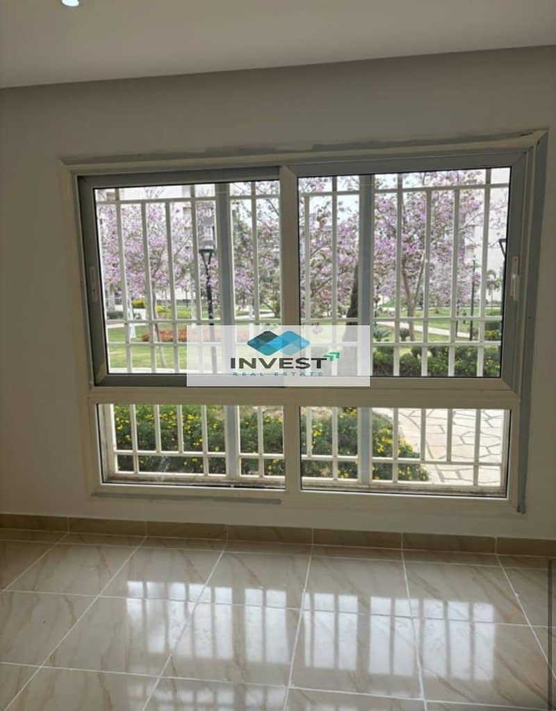 2 a3fbd850-7db4-4bd3-8059-c6286bb02975. jpg