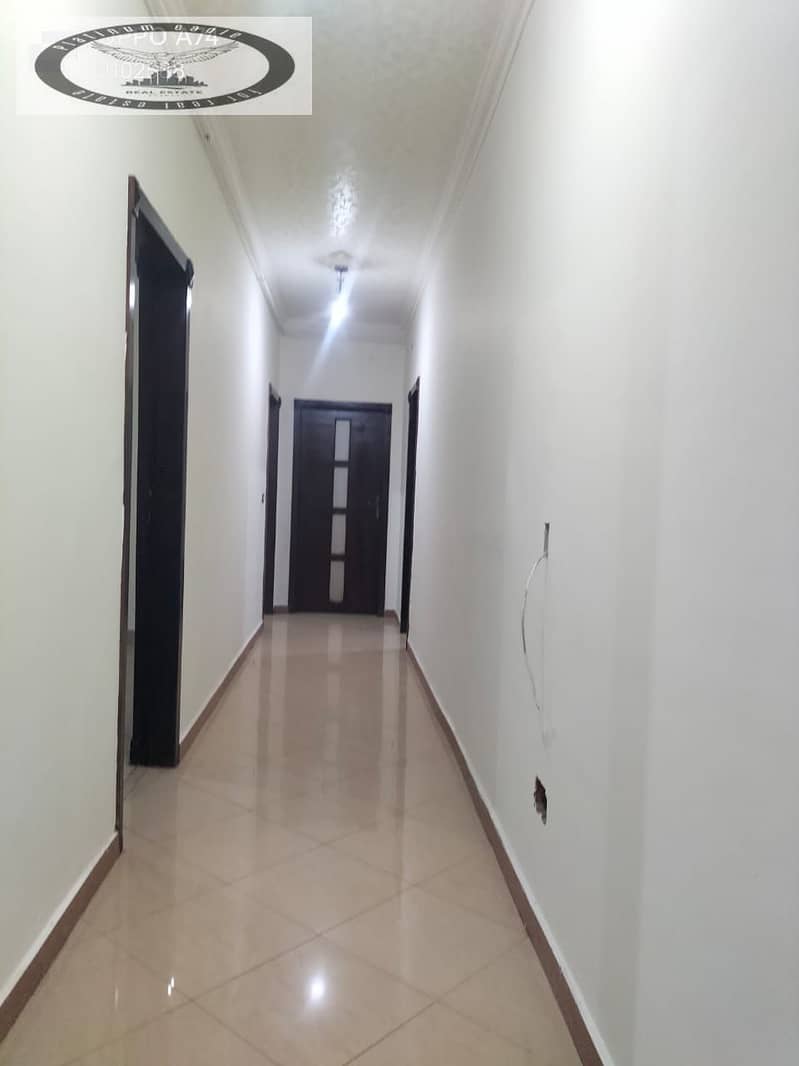 3 4f2a1f2d-63d5-4d8b-ab34-d93679f4fdbd. jpg