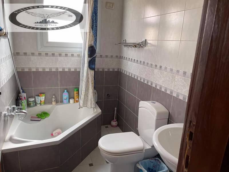 7 e854850e-c036-44ca-83dd-ef474bed0348. jpg