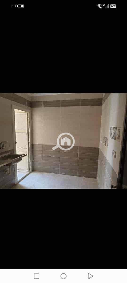 11 25d4d7df-8462-4869-bc44-8227f1c16c5b. jpg