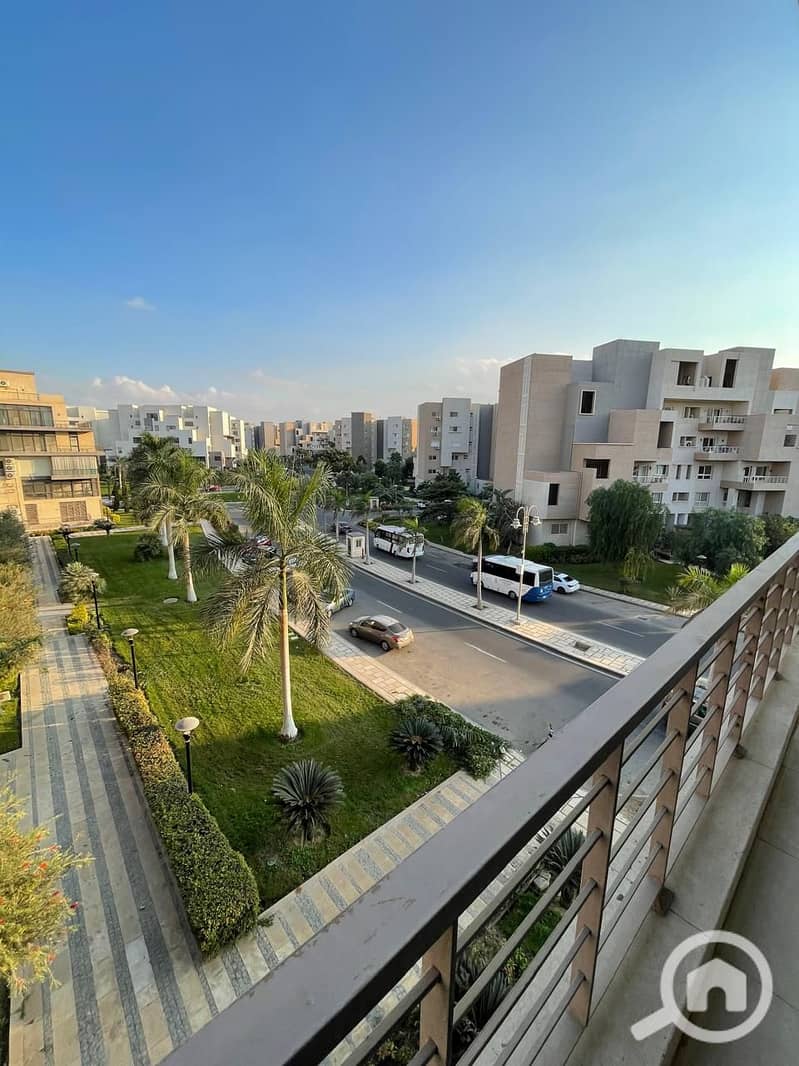 6 WhatsApp Image 2025-12-20 at 15.23. 00 (2). jpeg