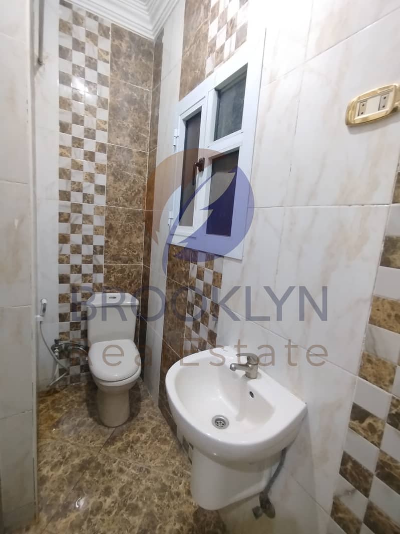 6 942fdea3-f0c3-41a0-8c9f-7b8de1c2d235. jpeg