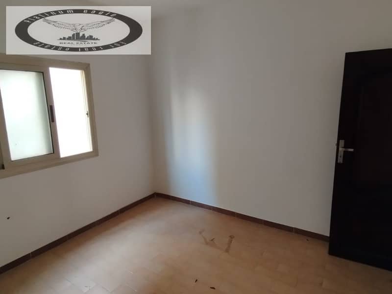 11 25598d85-28ec-4916-bc1f-4a5b2124c4c5. jpg