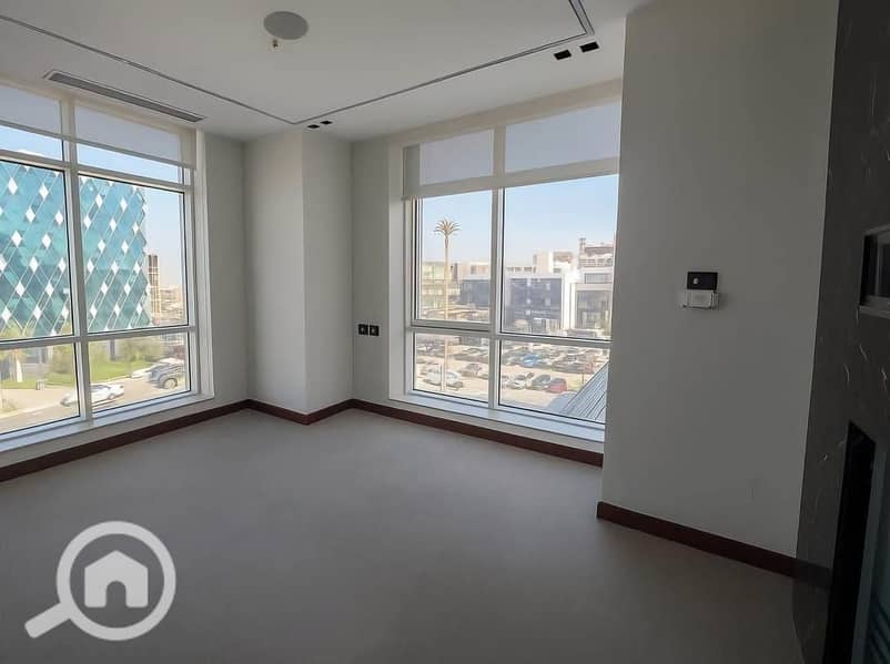 5 c5b23ef6-44bd-4a6c-819e-f30ba9700393. jpeg