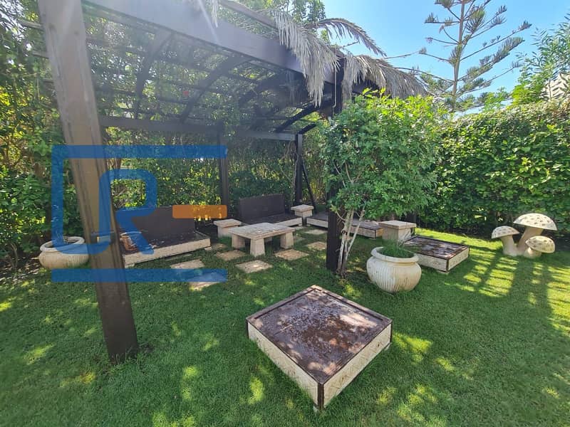 9 42e3f5d7-b6da-4b42-ad4a-f19f3bb7a9ae. jpeg