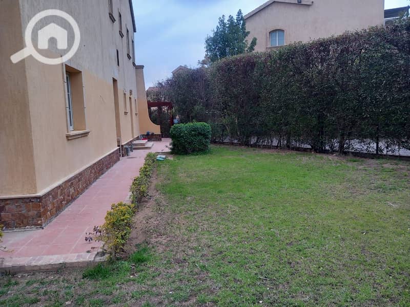 8 62f64538-41a3-4e93-9d06-d073d85fad9a. jpeg