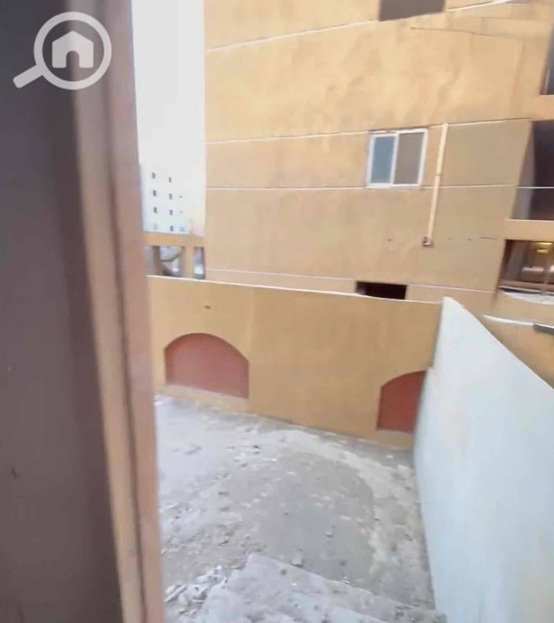 7 40d38e6c-f46c-4c1f-8131-ff42201cb157. jpg