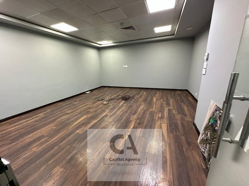 2 7687b596-bfa4-4b46-8d6e-8e2eec481c65. jpg