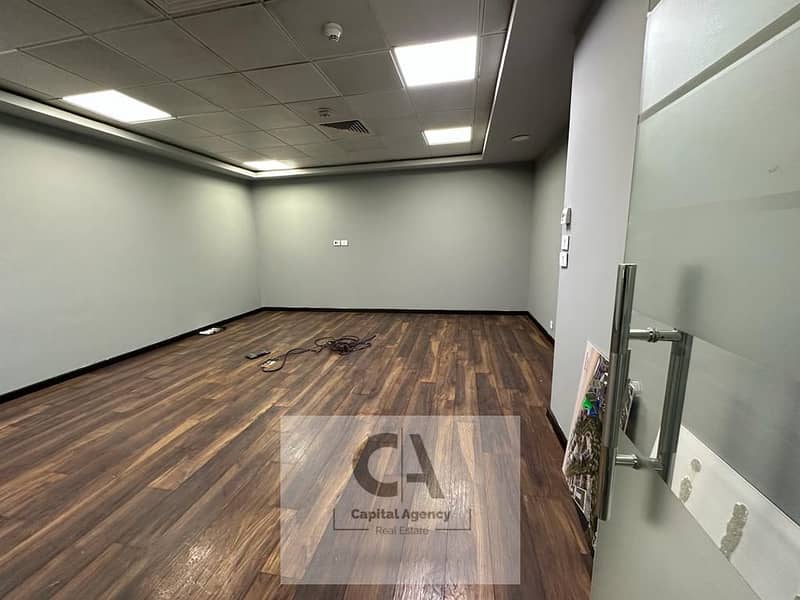 3 d49092b0-5253-4975-b23a-0f8ca43077c7. jpg