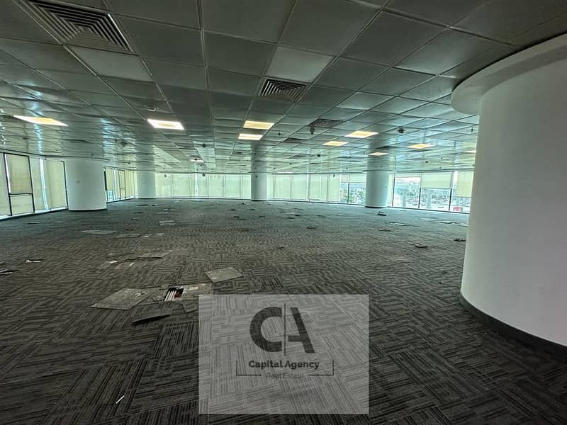 12 750fd9f9-51b0-4024-a9fa-967978623e09. jpg